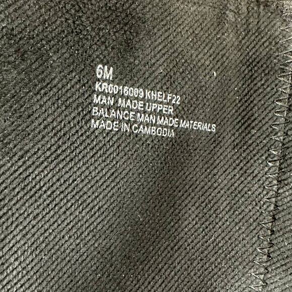 Korks NWOB Harley Tall Black Boot Size 6M Side Zip Pull Tab Tapered Stacked Heel - Picture 8 of 8